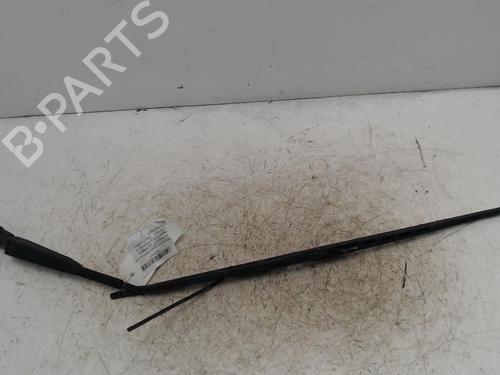 Braço escova frente Braço escova frente RENAULT MASTER II Platform/Chassis (ED/HD/UD) 2.5 dCi (ED01, ED02, ED41, ED42, ED81, ED82, ED91, ED92,... (120 hp) 36746279 36746279