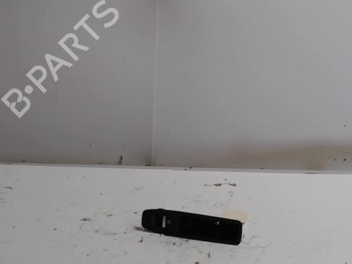 raamschakelaar-rechts-achter-renault-clio-v-b7_-2019-36729954 main image