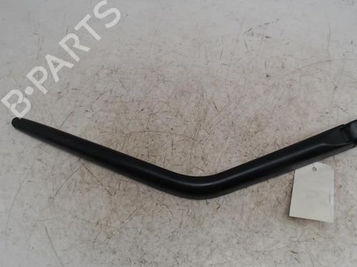 Used Rear windshield wiper arm Rear windshield wiper arm RENAULT MEGANE I (BA0/1_) 1.6 16V (BA04, BA0B, BA11, BA1J, BA16, BA19, BA1K, BA1V,... (107 hp) 36745471 36745471
