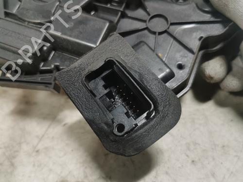 front-left-lock-vw-golf-vii-variant-ba5-bv5-2013-2014-2015-2016-2017-2018-2019-2020-2021-2022-36719912 main image