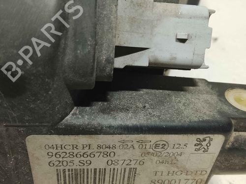 Used Right headlight Right headlight PEUGEOT 206 SW (2E/K) 1.4 (75 hp) 36716733 36716733