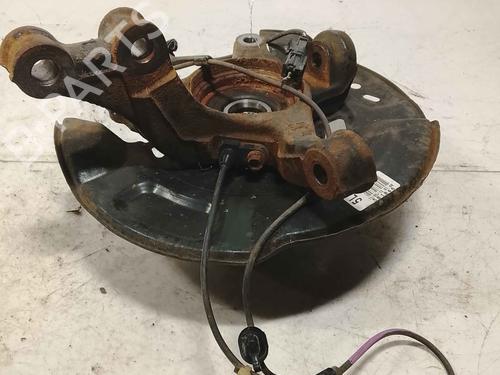 Used Left front steering knuckle Left front steering knuckle TOYOTA YARIS (_P13_) 1.5 Hybrid (NHP130_, NHP130) (101 hp) 36716859 36716859
