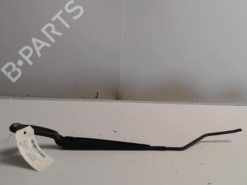 front-windshield-wiper-arm-renault-clio-iv-bh_-2012-2013-2014-2015-2016-2017-2018-2019-2020-2021-36727414 main image