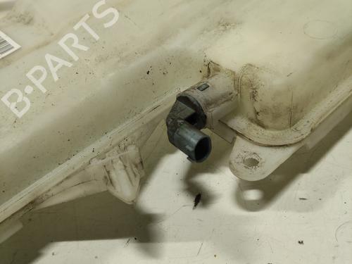 Used Windscreen washer tank Windscreen washer tank 36704857 36704857