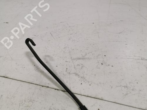 Used Front windshield wiper arm Front windshield wiper arm 37538677 37538677