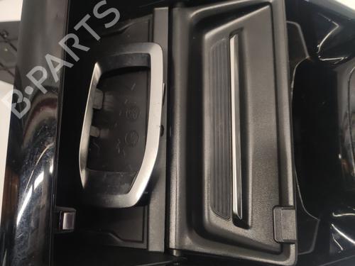 Console centrale Console centrale PEUGEOT 2008 II (UD_, US_, UY_, UJ_, UR_, UC_) 1.5 BlueHDI 130 (131 hp) 36710422 36710422