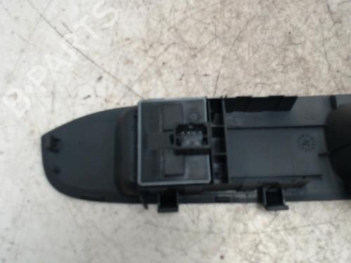 Used Left front window switch Left front window switch 36744041 36744041