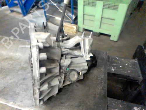gearbox-dacia-sandero-ii-2012-36750595 main image