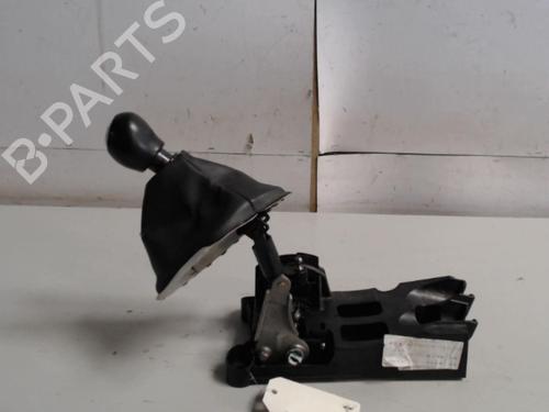 Selector da caixa Selector da caixa RENAULT SCÉNIC III (JZ0/1_) 1.6 dCi (JZ00, JZ12) (130 hp) 36735931 36735931