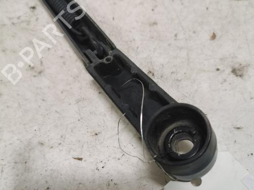 front-windshield-wiper-arm-citroen-c4-picasso-i-mpv-ud_-2006-2007-2008-2009-2010-2011-2012-2013-2014-2015-36719674 main image