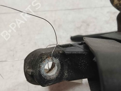 rear-windshield-wiper-arm-dacia-sandero-ii-2012-36713592 main image