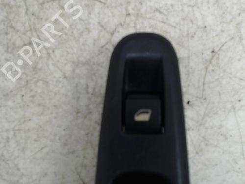 Comutador vidro trás direito Comutador vidro trás direito PEUGEOT 3008 I MPV (0U_) [2009-2017] 36743704 36743704