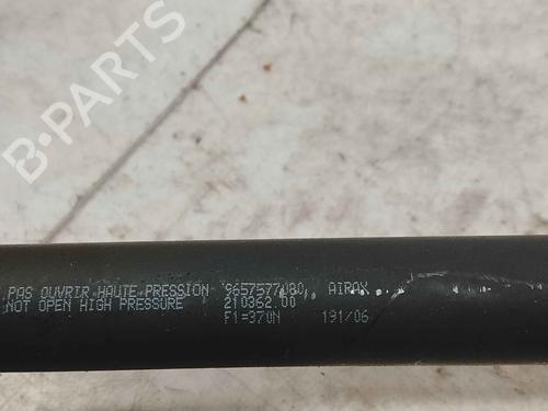 Used Tailgate lift support Tailgate lift support 36713904 36713904
