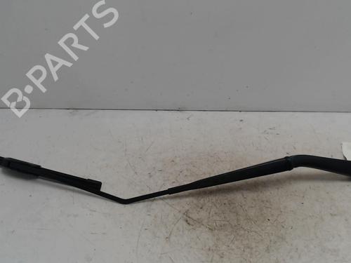 Used Front windshield wiper arm Front windshield wiper arm 36745046 36745046