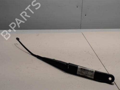 Used Front windshield wiper arm Front windshield wiper arm 36724746 36724746