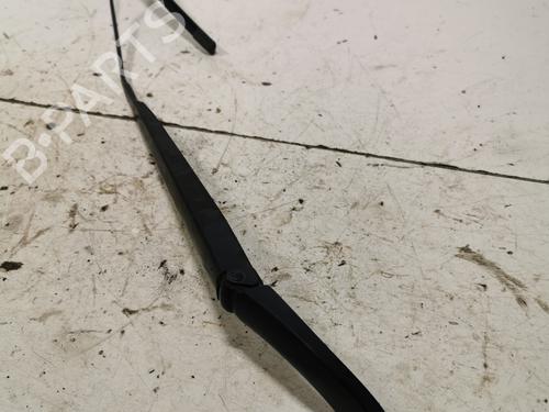 front-windshield-wiper-arm-renault-megane-iv-hatchback-b9amn_-2015-36708221 main image