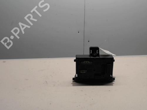 Used Fuse box Fuse box 36724822 36724822