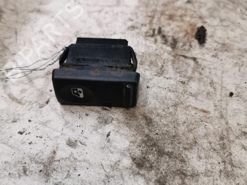 Comutador vidro frente esquerdo Comutador vidro frente esquerdo RENAULT MASTER II Platform/Chassis (ED/HD/UD) 2.5 dCi 120 (ED0M, ED0U, ED0W, ED4M, ED8M, ED8W, HD0M,... (115 hp) 36721669 36721669