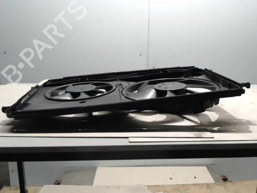 Used Radiator fan Radiator fan 36725760 36725760