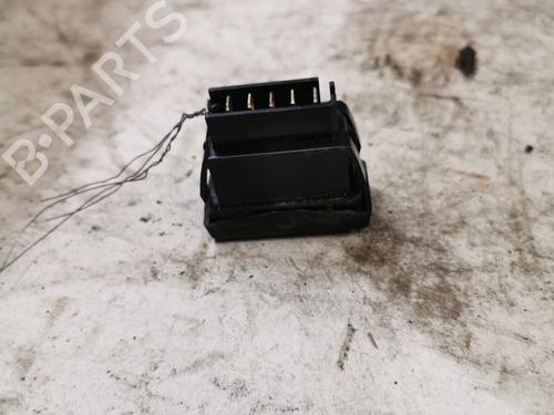 Left front window switch RENAULT MASTER II Platform/Chassis (ED/HD/UD) 2.5 dCi 120 (ED0M, ED0U, ED0W, ED4M, ED8M, ED8W, HD0M,... | BP36721669I27 - Image 2