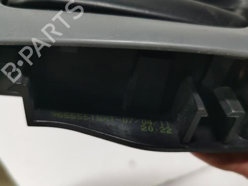 Used Front left interior door handle Front left interior door handle RENAULT CLIO III (BR0/1, CR0/1) 1.2 16V (BR02, BR0J, BR11, CR02, CR0J, CR11) (75 hp) 36705249 36705249