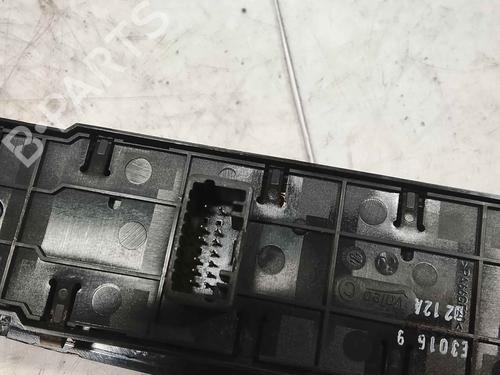 Used Left front window switch Left front window switch 36713274 36713274