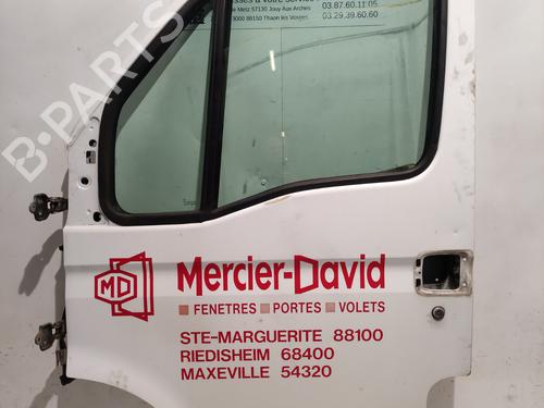 left-front-door-renault-master-ii-platformchassis-edhdud-1997-1998-1999-2000-2001-2002-2003-2004-2005-2006-2007-2008-2009-2010-2011-2012-2013-36706656 main image
