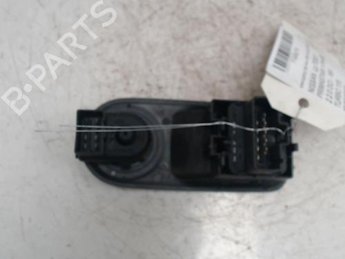 Left front window switch NISSAN PRIMASTAR Van (X83) 2.0 dCi 115 | BP36742281I27 - Image 2