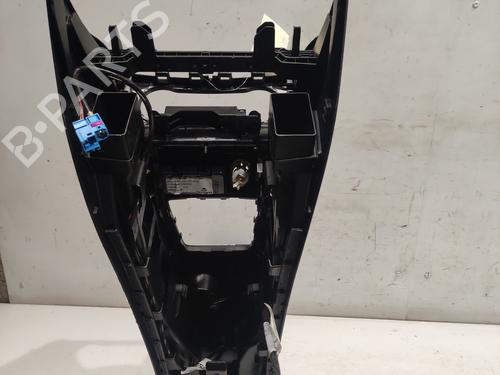 Middenconsole Middenconsole MERCEDES-BENZ A-CLASS (W176) A 180 CDI / d (176.012) (109 hp) 36710954 36710954