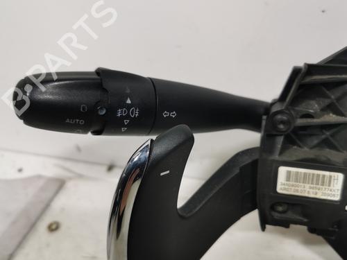 steering-column-stalk-citroen-c4-picasso-i-mpv-ud_-2006-2007-2008-2009-2010-2011-2012-2013-2014-2015-36719233 main image