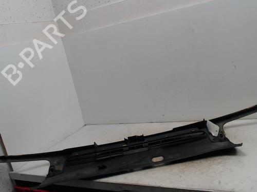 Used Grille Grille RENAULT CLIO II (BB_, CB_) 1.4 (B/CB0C, B/CB0S) (75 hp) 36746088 36746088
