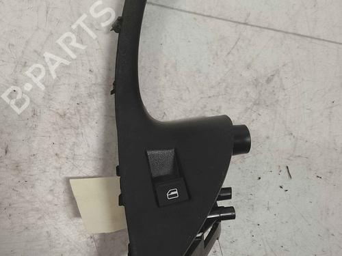 right-front-window-switch-seat-altea-5p1-2004-2005-2006-2007-2008-2009-2010-2011-2012-2013-2014-2015-36712523 main image