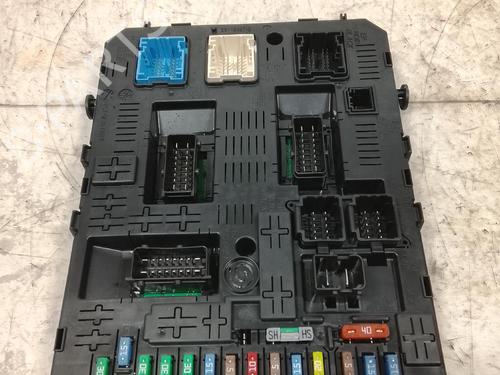 Fuse box PEUGEOT 308 CC (4B_) 1.6 HDi | BP40018443E1 - Image 2
