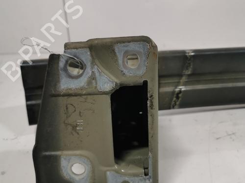 Used Front bumper reinforcement Front bumper reinforcement 37528267 37528267