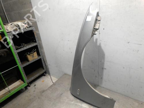 Używane Błotnik przedni prawy Błotnik przedni prawy MG MG ZT 2.0 CDTi (131 hp) 36746904 36746904