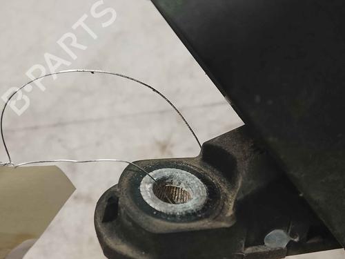 rear-windshield-wiper-arm-dacia-duster-hs_-2010-2011-2012-2013-2014-2015-2016-2017-2018-36714596 main image