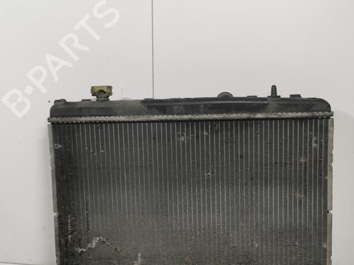 Used Water radiator Water radiator 37472846 37472846