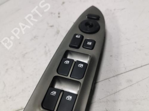 Left front window switch KIA CARENS III MPV (UN) 2.0 CRDi 135 | BP37449777I27 - Image 4