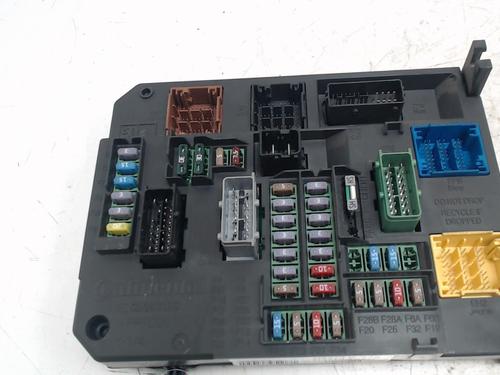 Used Fuse box Fuse box 36742199 36742199