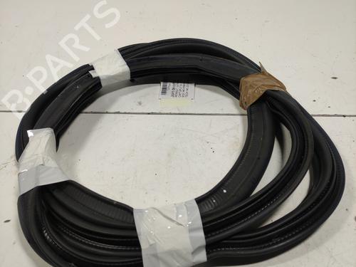 Gummiliste RENAULT CAPTUR II (HF_) E-TECH 145 (HFMU) | BP37733574C142 - Image 3