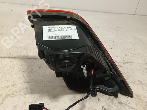 Used Left tailgate light Left tailgate light 39584639 39584639