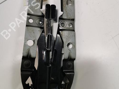 Used Hinge/Door check strap Hinge/Door check strap JAGUAR XK 8 Coupe (X100) 4.0 (363 hp) 36704309 36704309