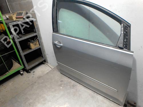 right-front-door-vw-golf-plus-v-5m1-521-2004-2005-2006-2007-2008-2009-2010-2011-2012-2013-36740265 main image