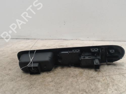 Used Right front window switch Right front window switch PEUGEOT 5008 (0U_, 0E_) 1.6 HDi (110 hp) 36749352 36749352