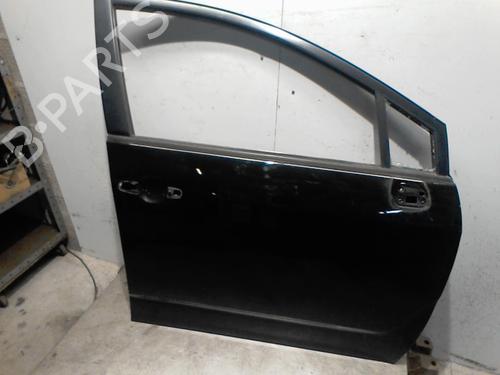 Porta frente direita Porta frente direita TOYOTA COROLLA Verso (ZER_, ZZE12_, R1_) 2.2 D-4D (AUR10_, AUR10R) (136 hp) 36740453 36740453