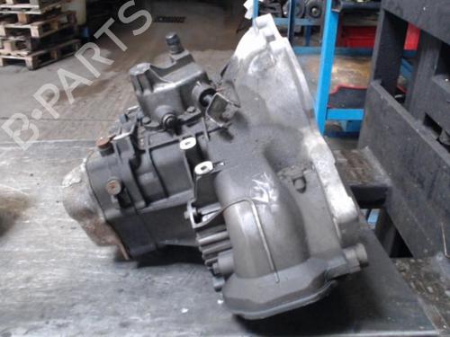 gearbox-opel-corsa-c-x01-2000-2001-2002-2003-2004-2005-2006-2007-2008-2009-36724668 main image
