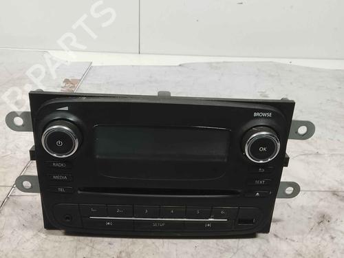 radio-renault-trafic-iii-van-fg_-2014-36713053 main image