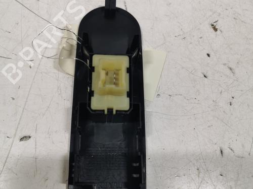 right-front-window-switch-renault-clio-iv-bh_-2012-2013-2014-2015-2016-2017-2018-2019-2020-2021-36705997 main image
