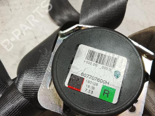 cintura-di-sicurezza-anteriore-destra-opel-corsa-e-x15-2014-39598841 main image