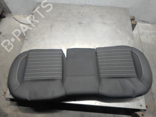 Asientos traseiros Asientos traseiros PEUGEOT 208 I (CA_, CC_) 1.6 VTi (120 hp) 36745626 36745626